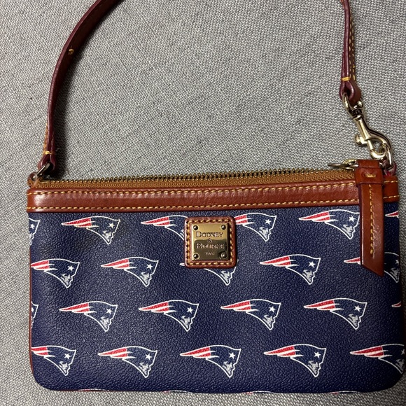 Dooney & Bourke Navy and Brown Wristlet - Picture 1 of 5